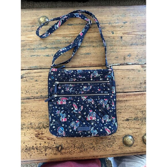 Vera Bradley Crossbody Bag Holiday Owl Quilted Navy Adjustable Strap Zip Pockets - Picture 1 of 5